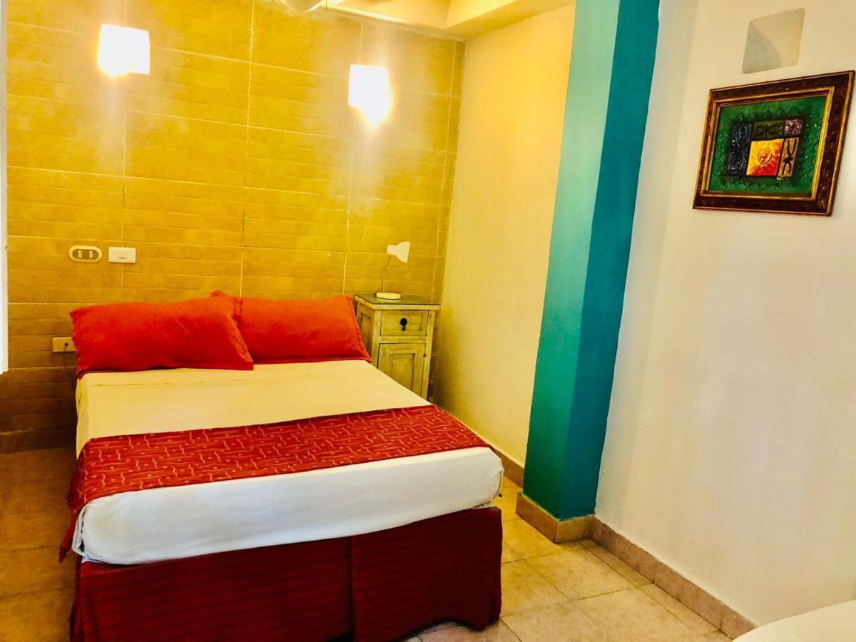 Antigua Calle Almudena Hotel Cartagena Exteriör bild